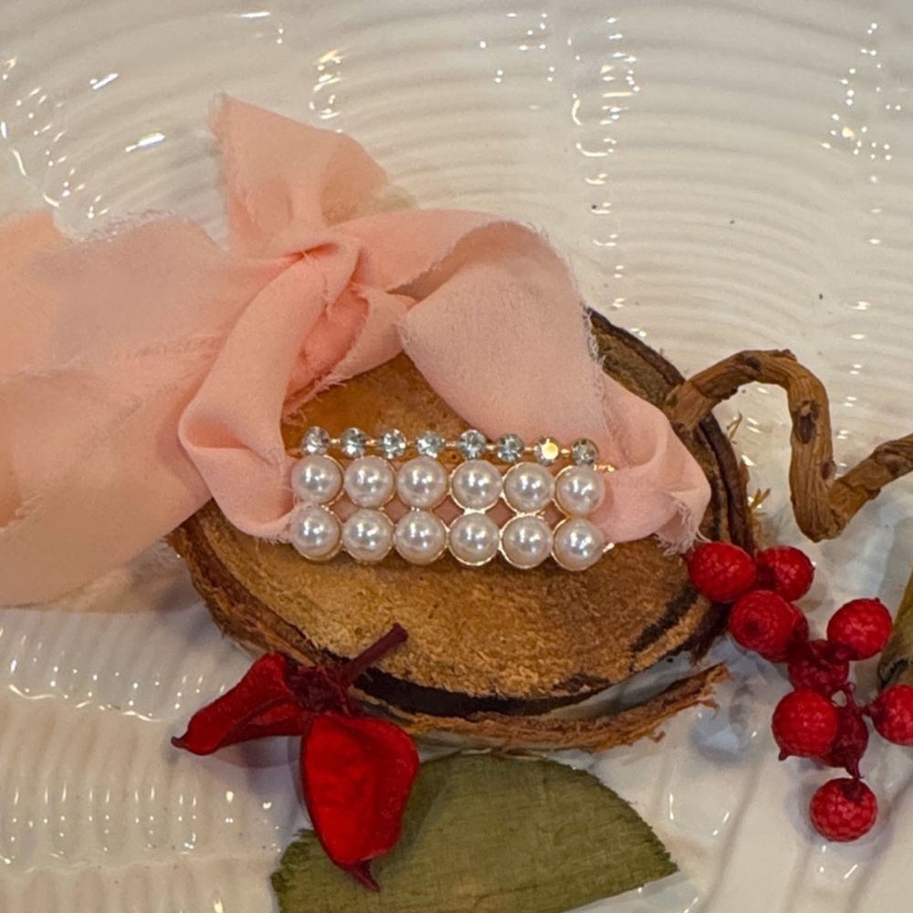 Pearl & Ribbon Self Tie Bracelet